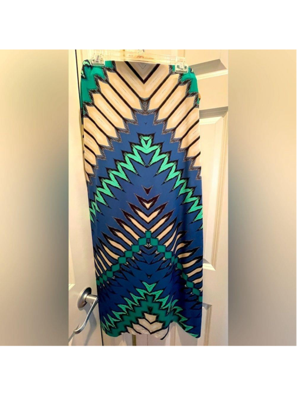 Eci women’s Full Length Skirt, size small